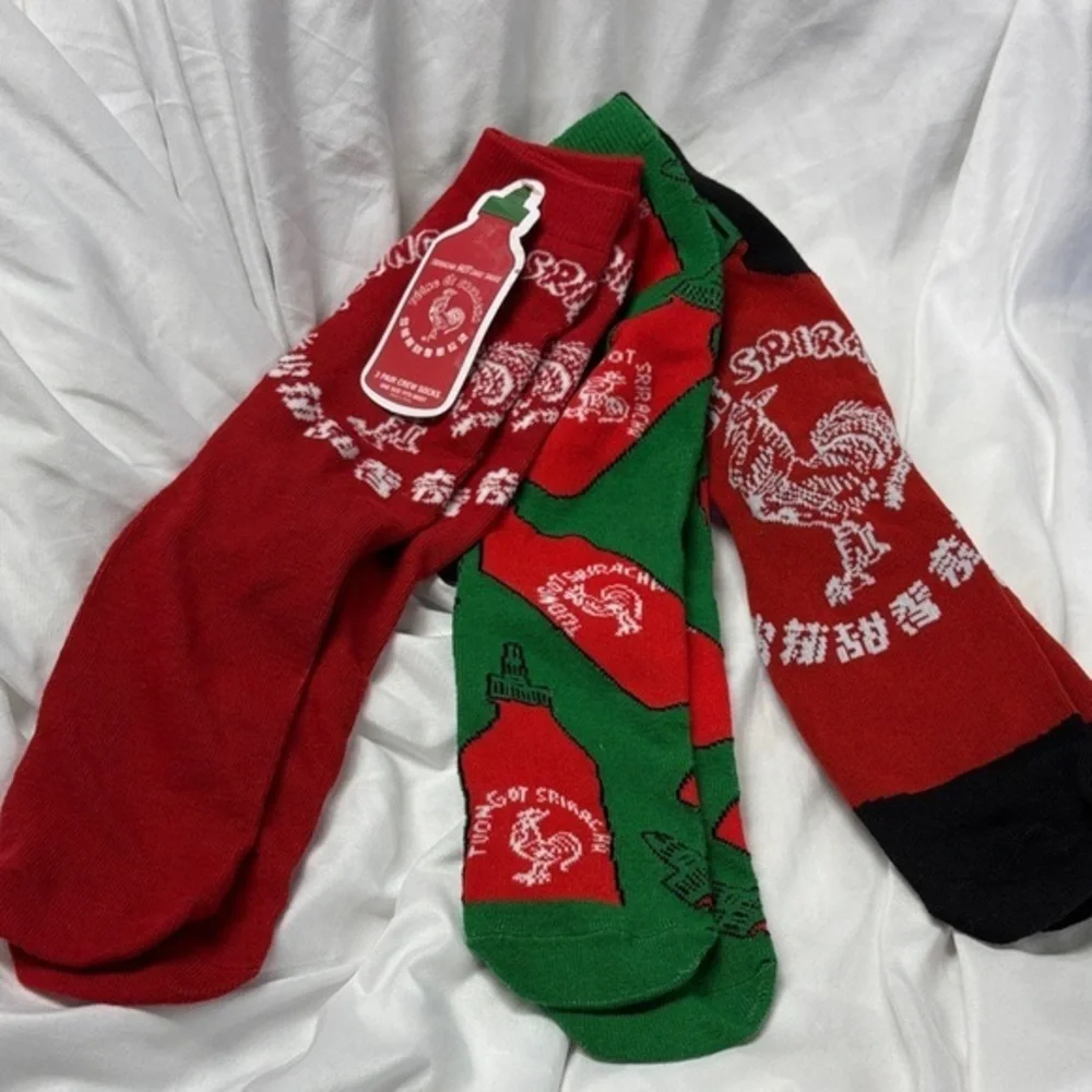 Sriracha Hot Chili Sauce Red and Green long  3 crew Socks for hot sauce lover!